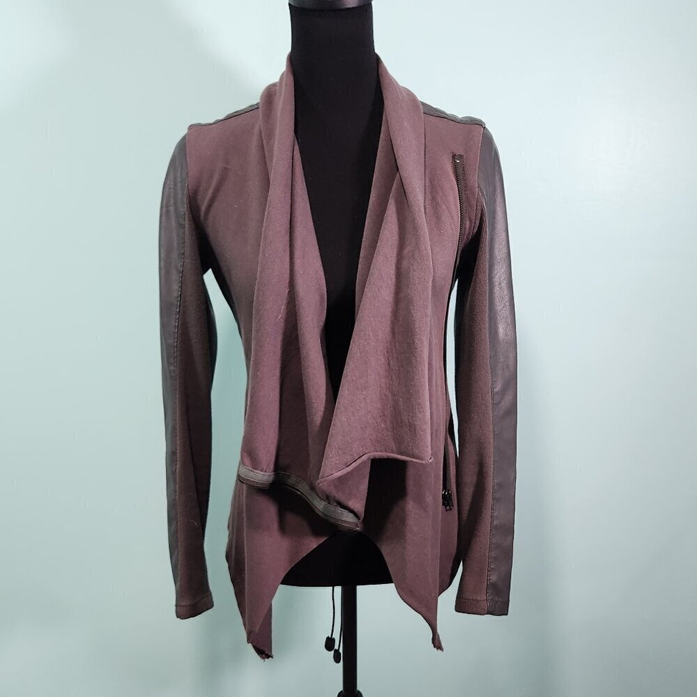 Blank NYC jacket XS
Lot M